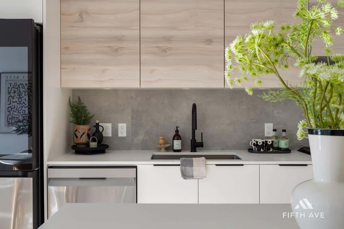 412 30490 CARDINAL AVENUE — Abbotsford, British Columbia - Photo 3 of 39