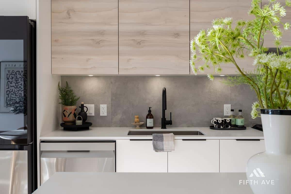 412 30490 CARDINAL AVENUE — Abbotsford, British Columbia - Photo 4 of 39