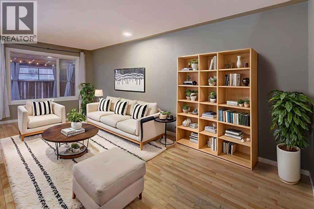 11065 Hidden Valley Drive NW — Calgary, Alberta - Photo 3 of 38