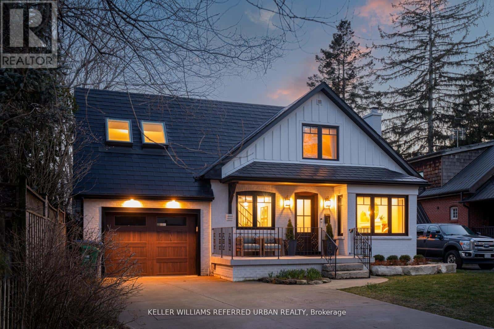 12 WESLEY AVENUE — Mississauga (Port Credit), Ontario - Photo 2 of 50