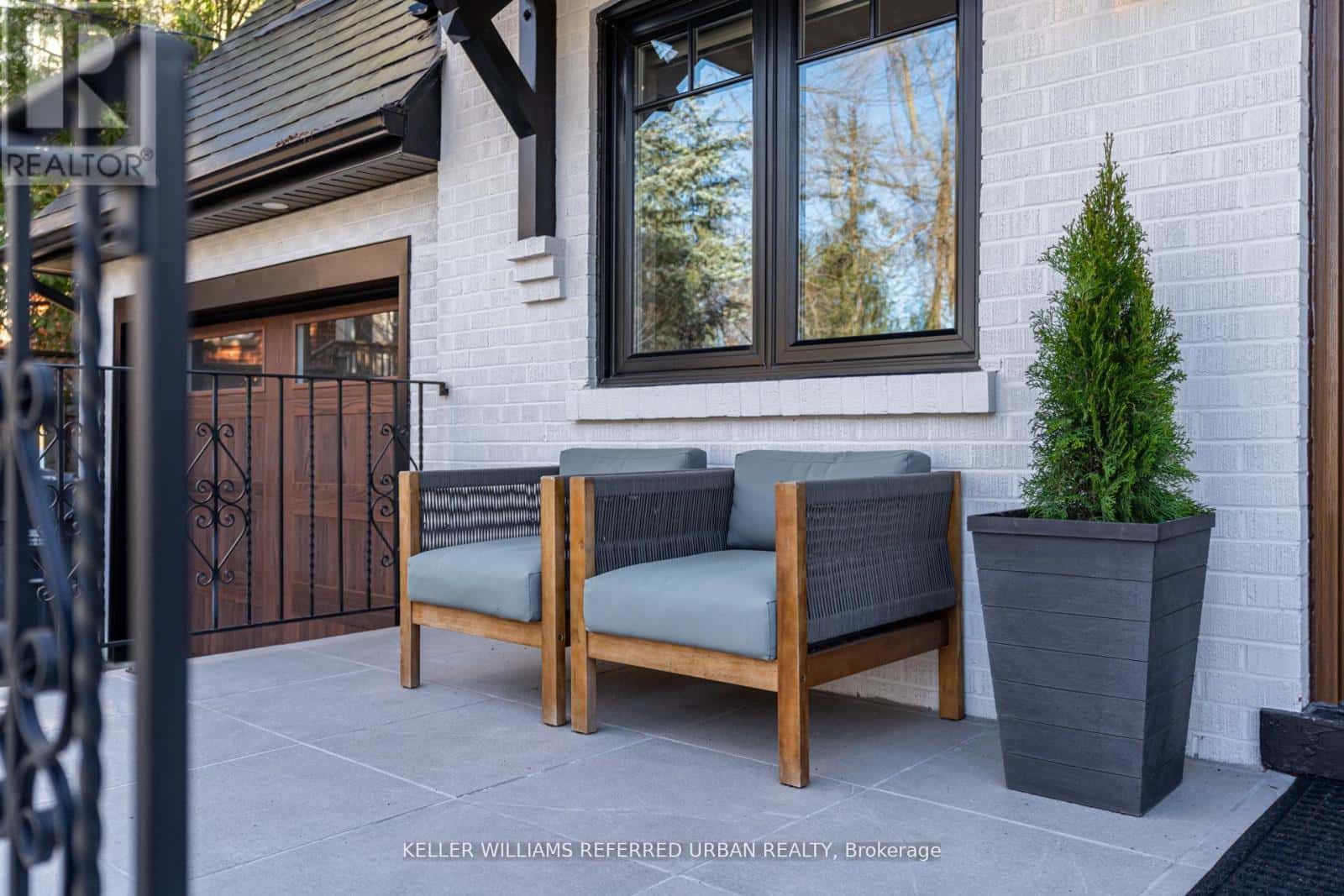 12 WESLEY AVENUE — Mississauga (Port Credit), Ontario - Photo 3 of 50