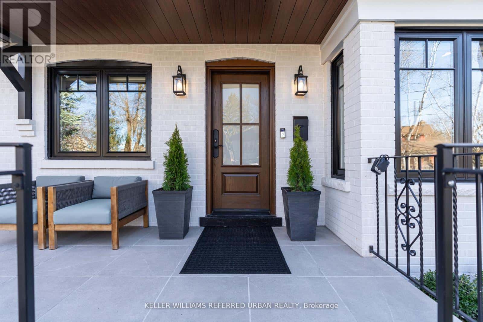 12 WESLEY AVENUE — Mississauga (Port Credit), Ontario - Photo 4 of 50