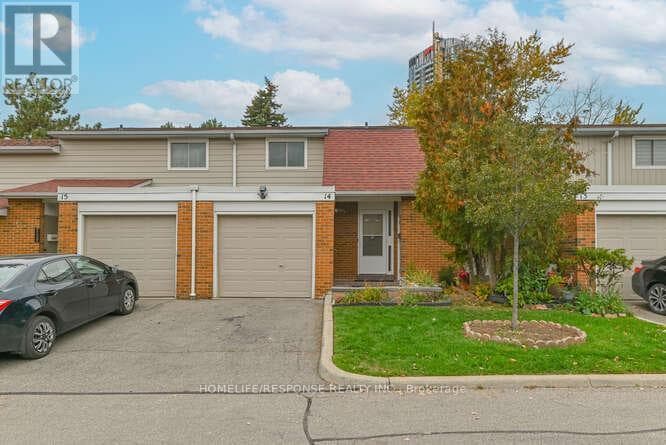 14 - 215 MISSISSAUGA VALLEY BOULEVARD — Mississauga (Mississauga Valleys), Ontario - Main photo