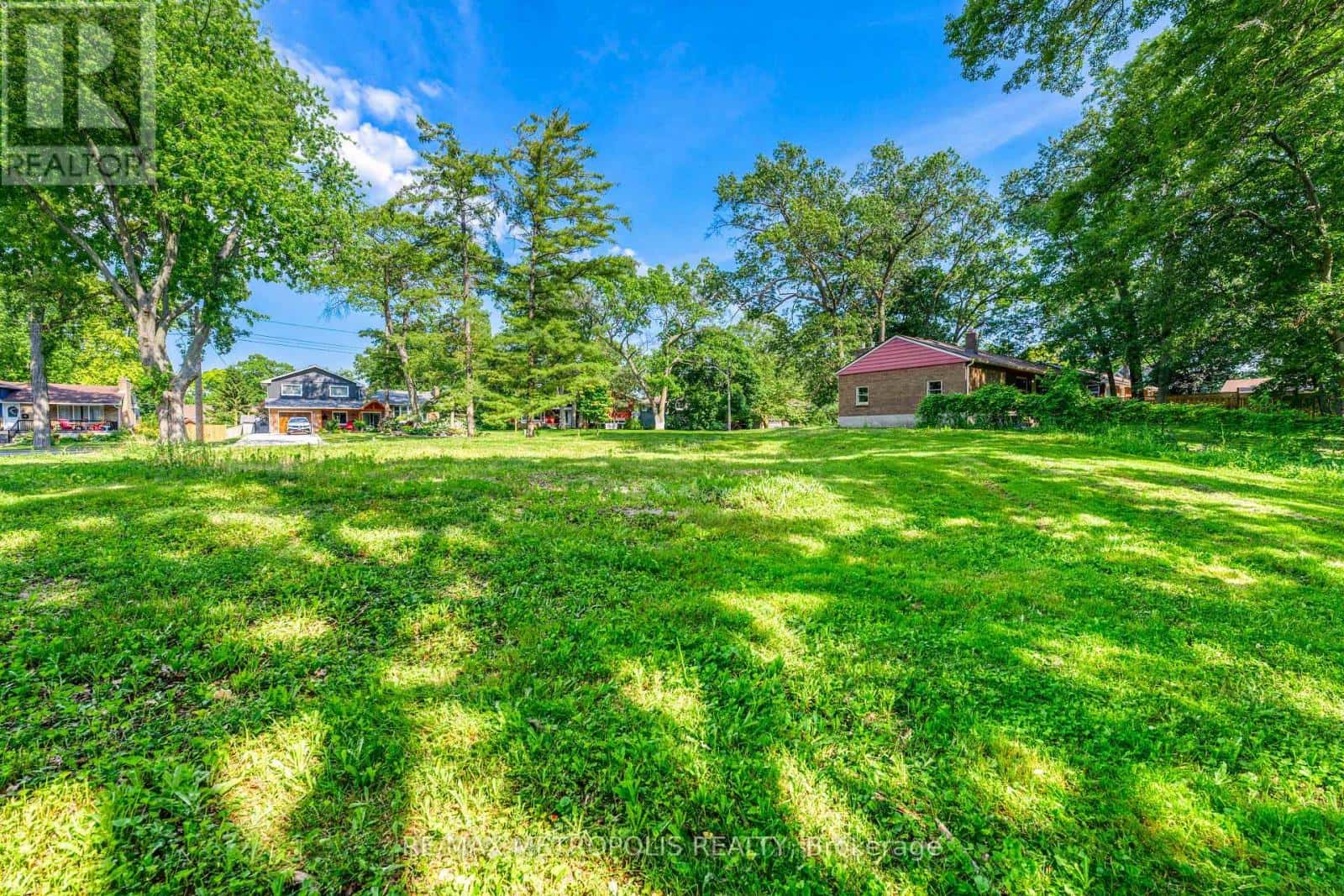 1307-S RIDGEWOOD DRIVE — Sarnia, Ontario - Photo 4 of 19