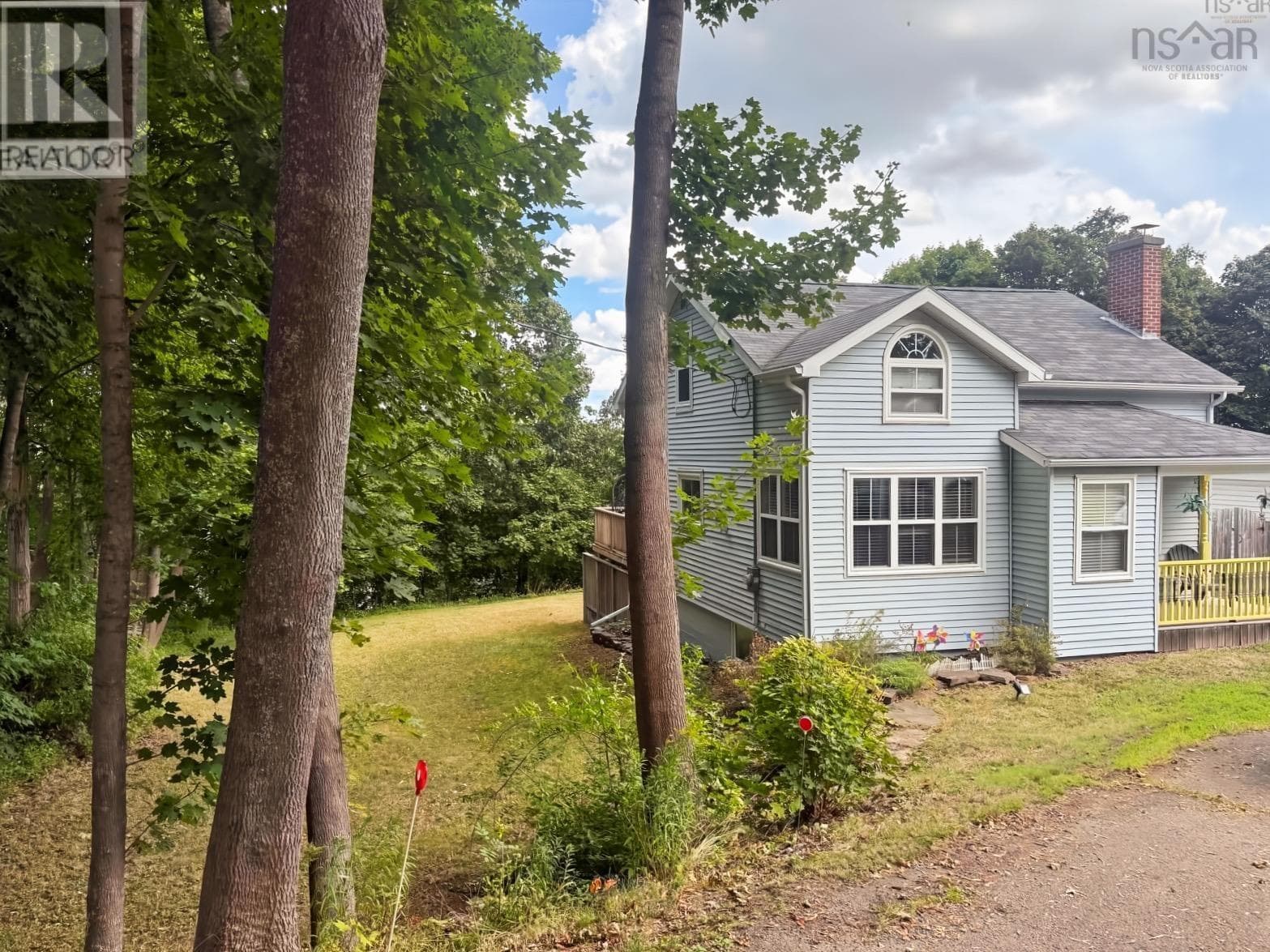 114 Hawthorne Street — Antigonish, Nova Scotia - Main photo