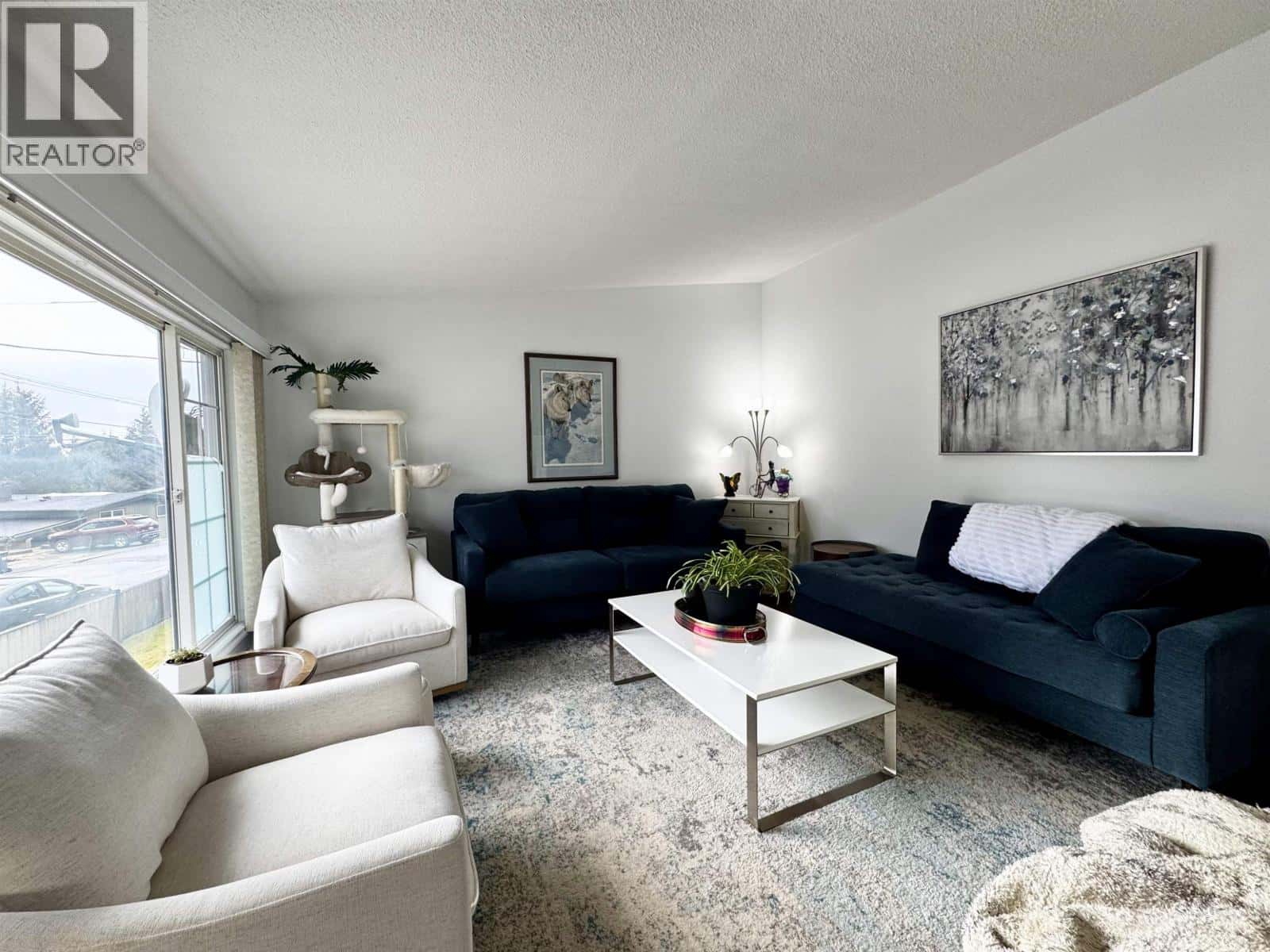 284 CRESTVIEW DRIVE — Prince Rupert, British Columbia - Photo 5 of 36