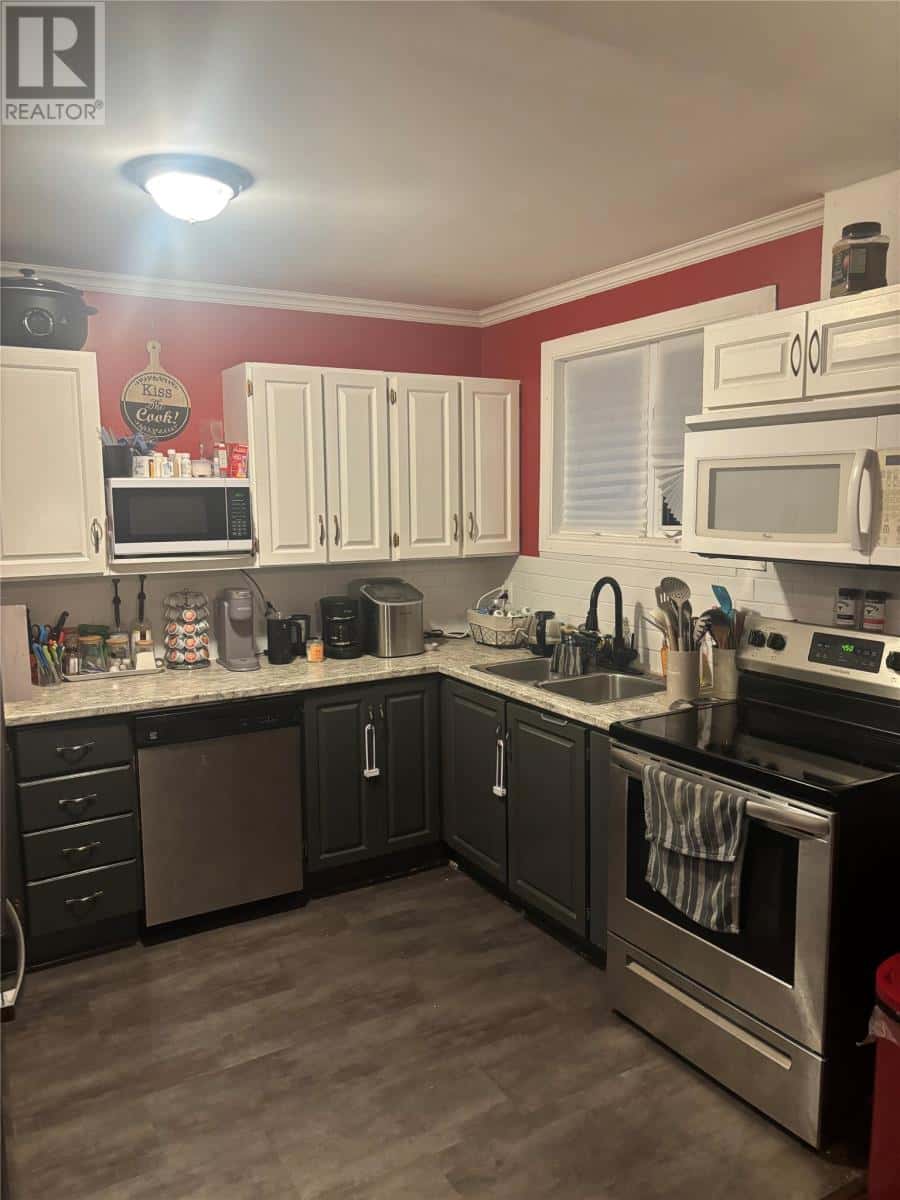 3 Diamond Place — Mount Pearl, Newfoundland & Labrador - Photo 3 of 19