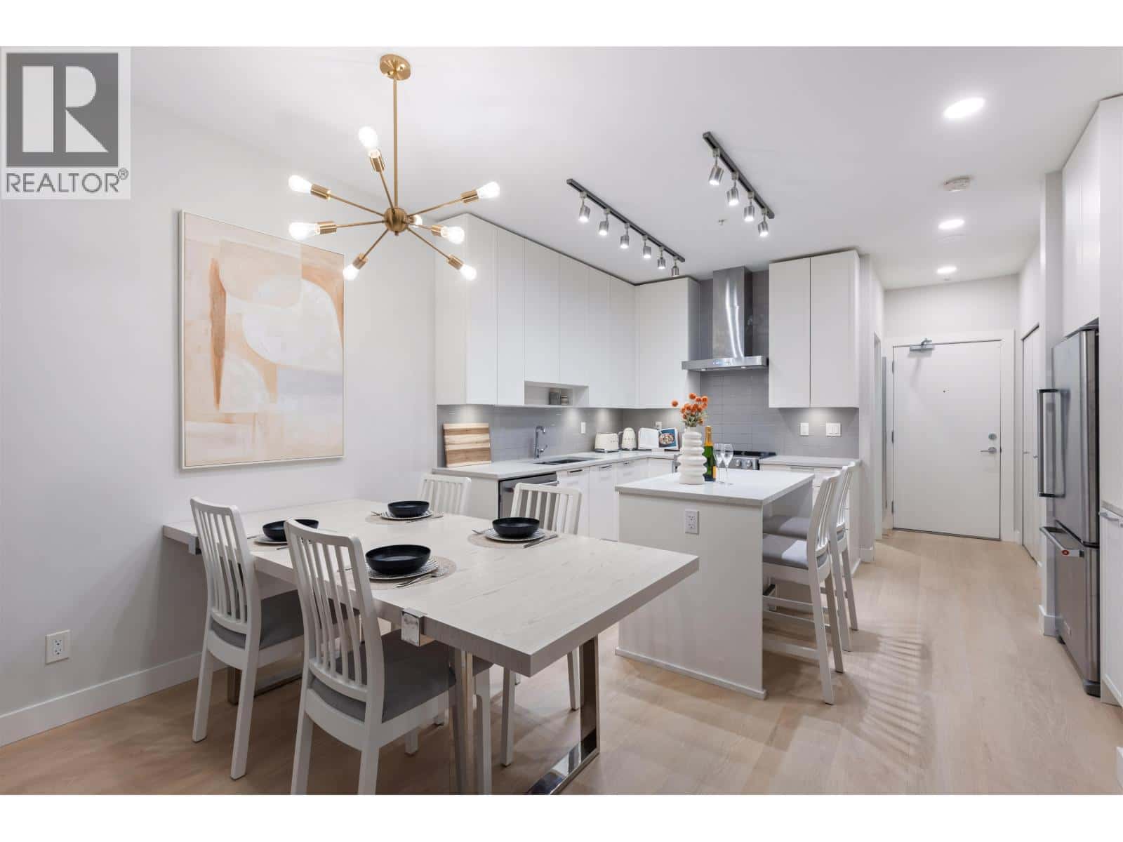 115 1768 GILMORE AVENUE — Burnaby, British Columbia - Photo 5 of 19