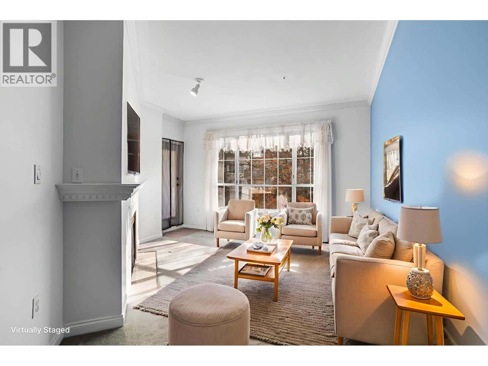 319 2995 PRINCESS CRESCENT — Coquitlam, British Columbia - Photo 3 of 36