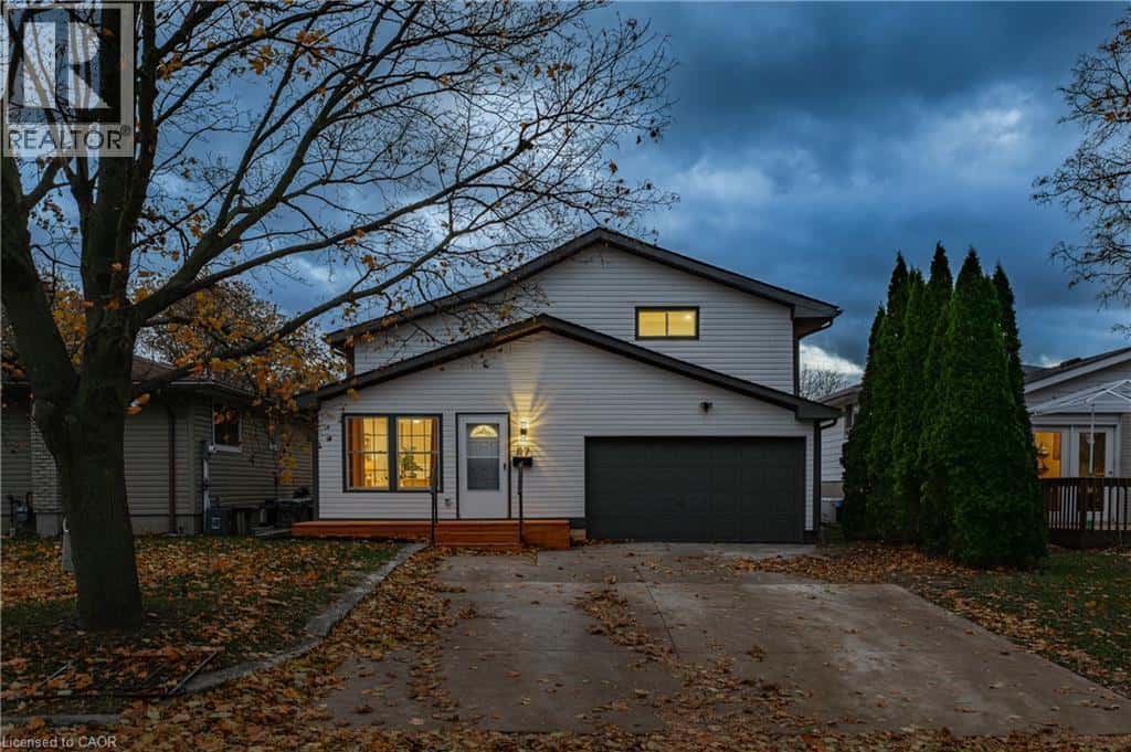 87 LAFAYETTE Drive — St. Catharines, Ontario - Photo 2 of 44