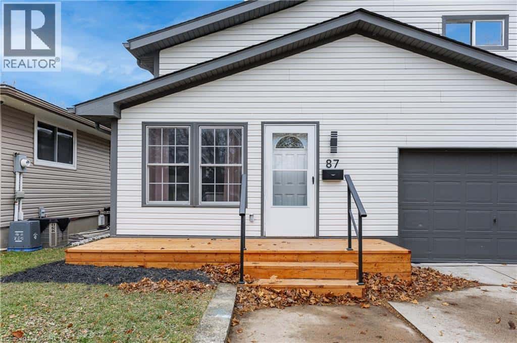 87 LAFAYETTE Drive — St. Catharines, Ontario - Photo 5 of 44