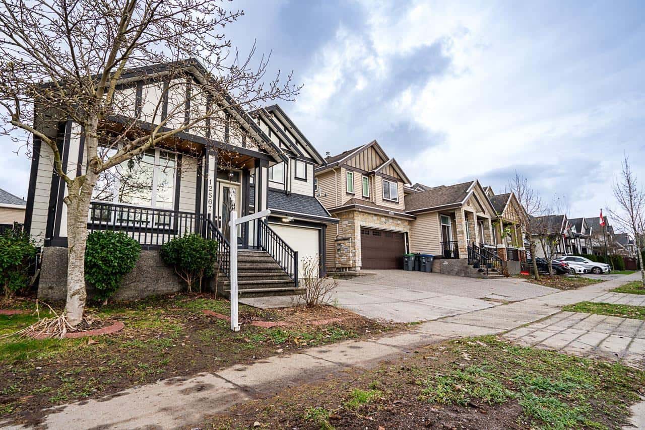 12567 66 AVENUE — Surrey, British Columbia - Photo 3 of 40