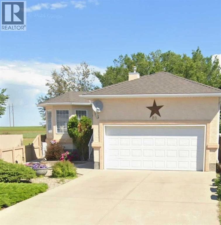 89 Stafford Boulevard N — Lethbridge, Alberta - Main photo