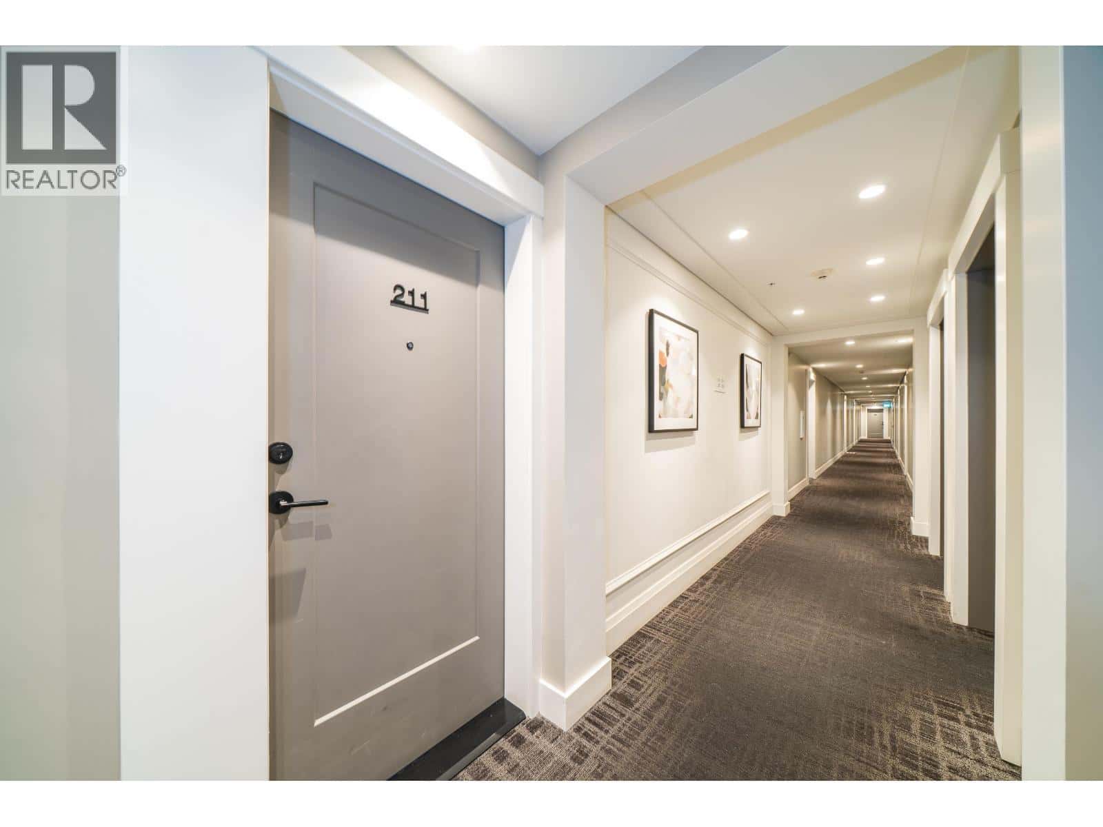 211 9228 SLOPES MEWS — Burnaby, British Columbia - Photo 3 of 22