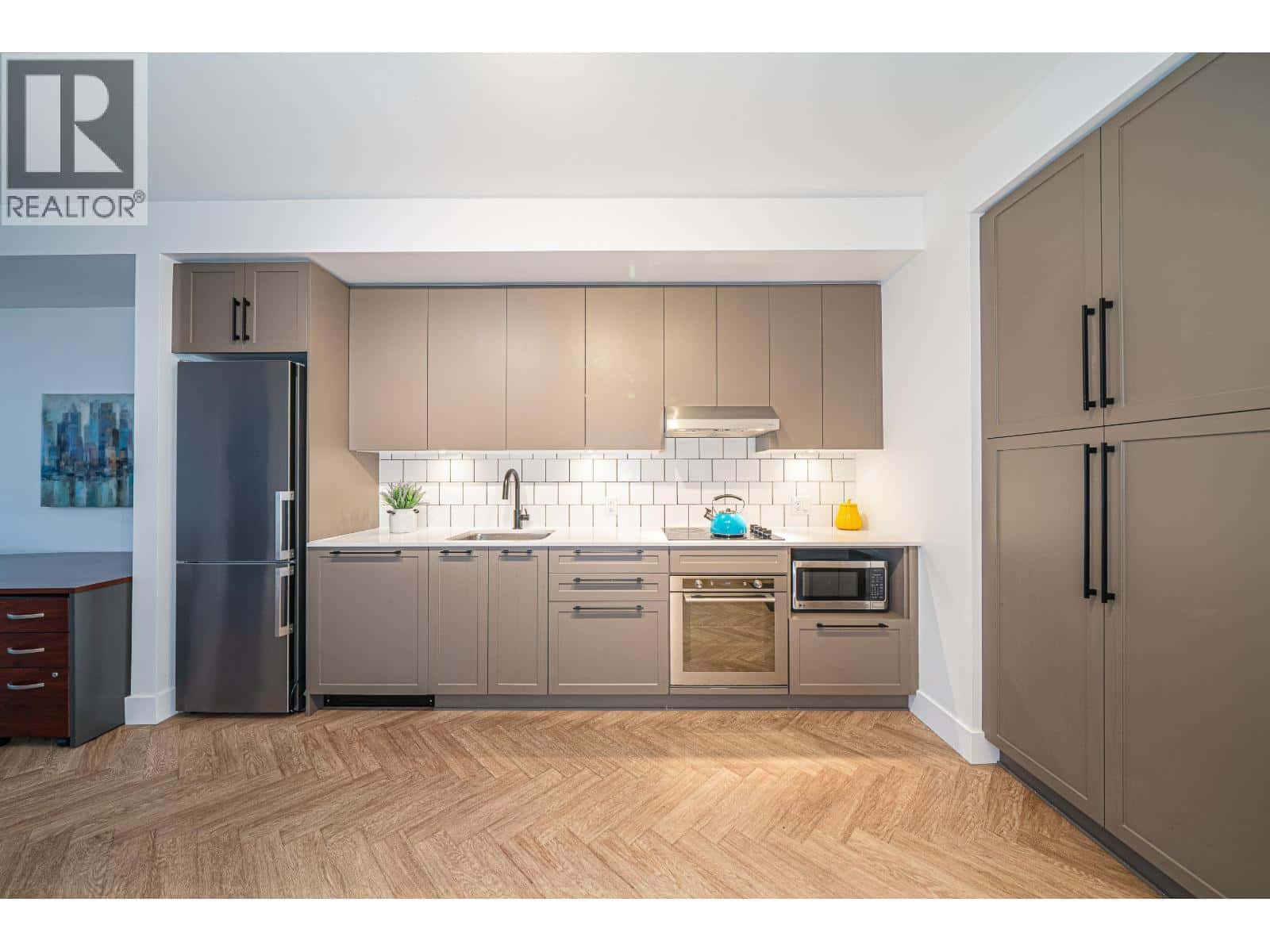 211 9228 SLOPES MEWS — Burnaby, British Columbia - Photo 4 of 22