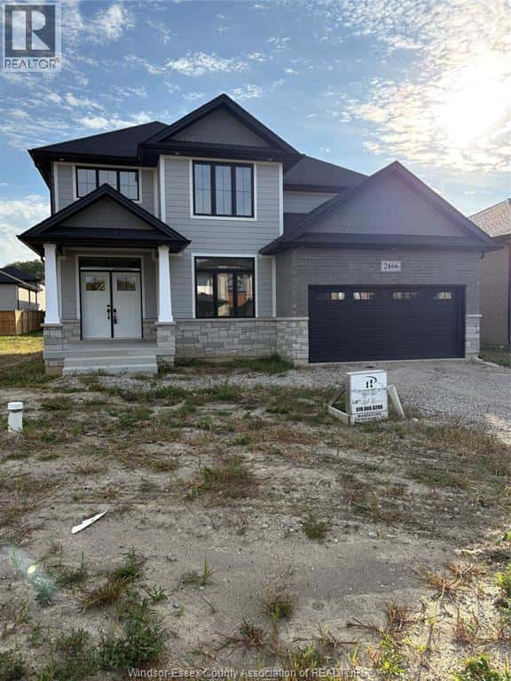 2466 PARTINGTON AVENUE — Windsor, Ontario - Photo 2 of 41