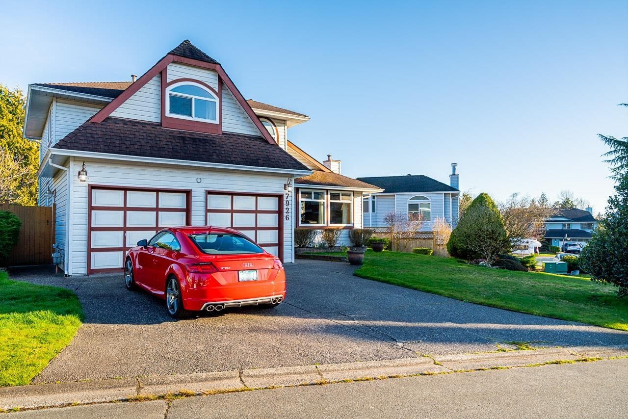 7926 161 STREET — Surrey, British Columbia - Main photo