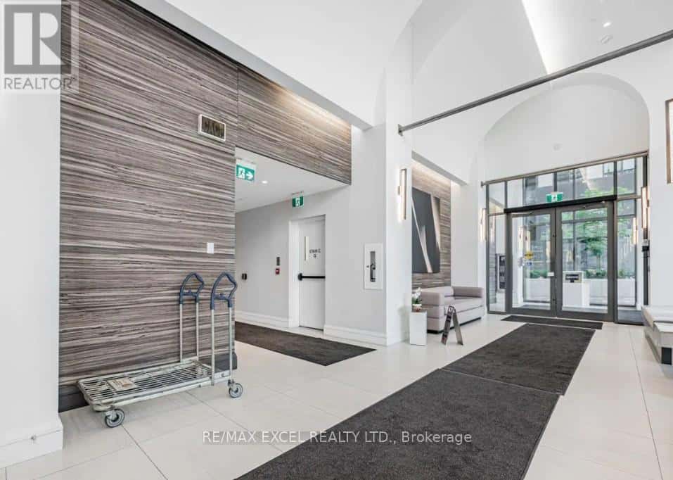 Toronto (Mount Pleasant West) — Toronto (Mount Pleasant West) - Photo 4 of 36