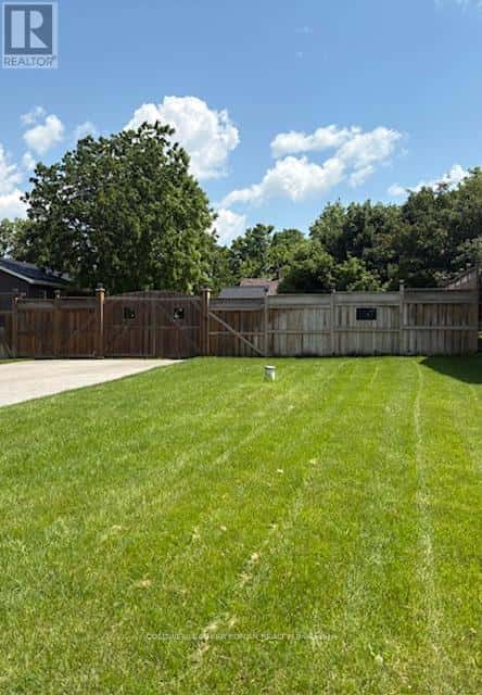 10 STODDART STREET — Essa (Thornton), Ontario - Photo 2 of 9