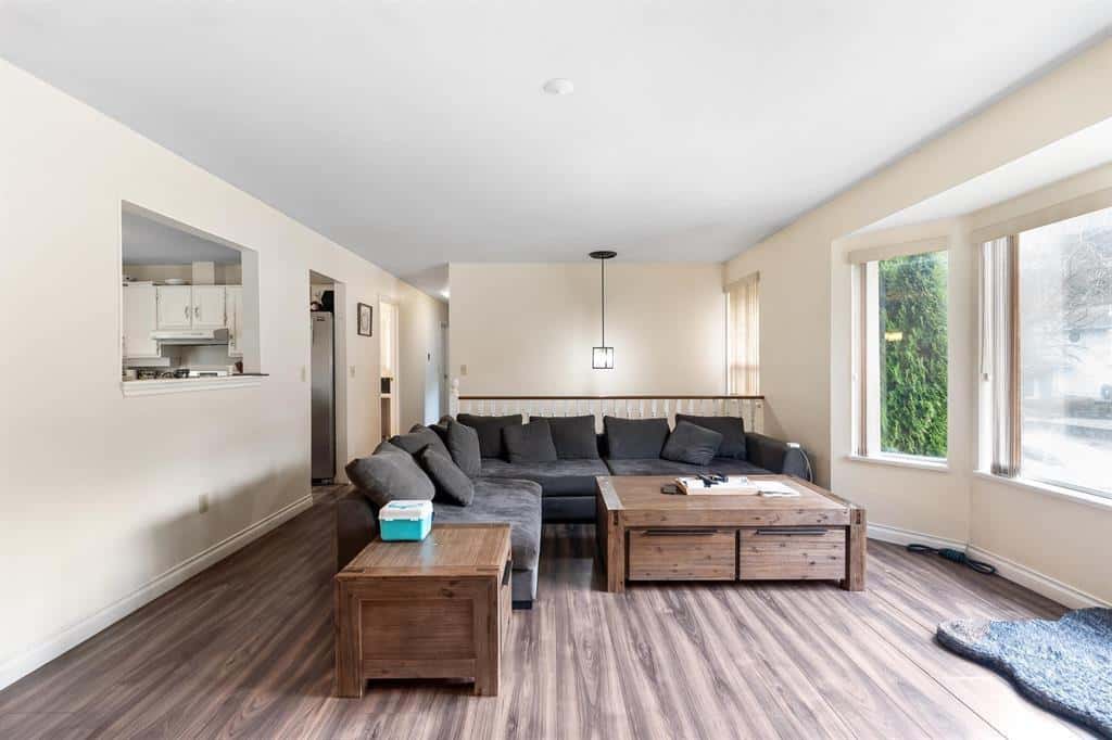 2300 HARPER DRIVE — Abbotsford, British Columbia - Photo 4 of 20