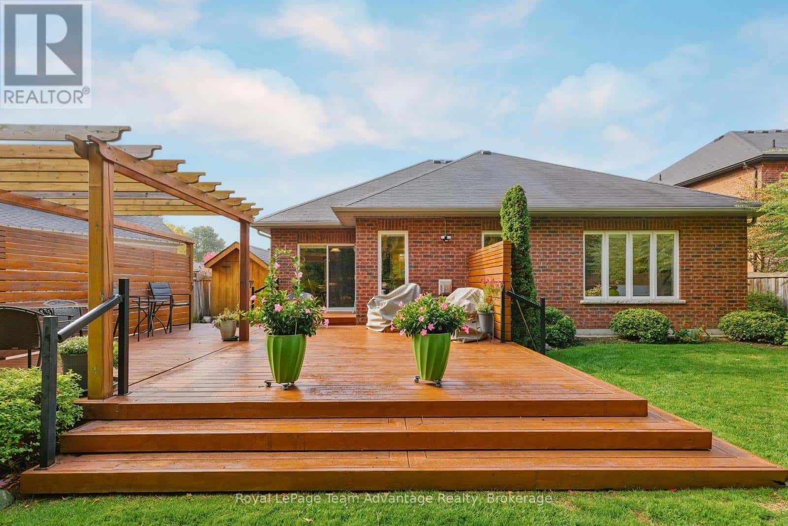 17 BORLAND CRESCENT — Caledon (Caledon East), Ontario - Photo 4 of 18