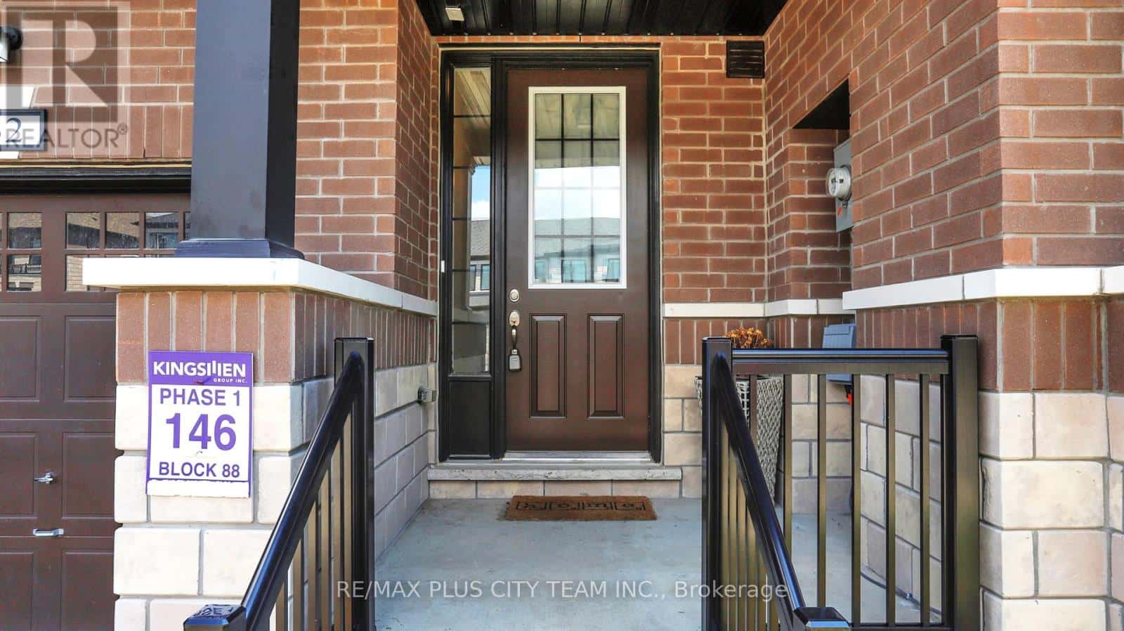 32 KEENAN STREET — Kawartha Lakes (Lindsay), Ontario - Photo 2 of 16