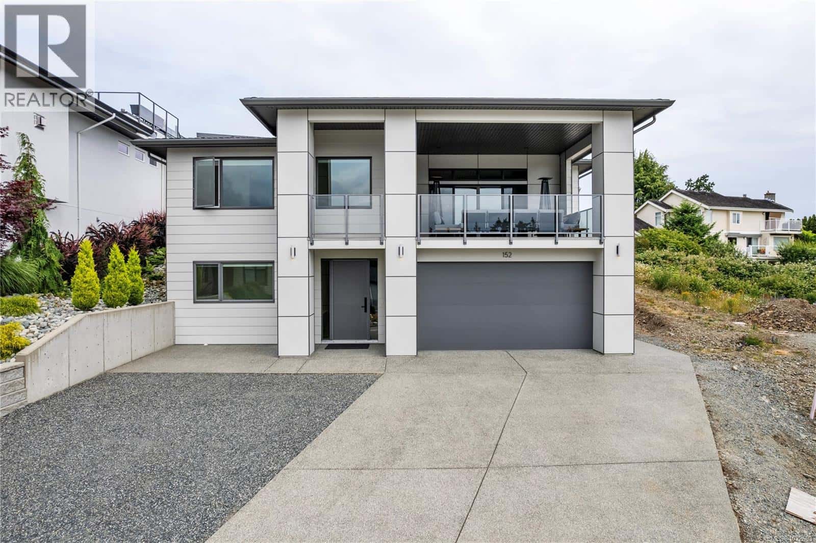 152 Golden Oaks Cres — Nanaimo, British Columbia - Photo 2 of 74