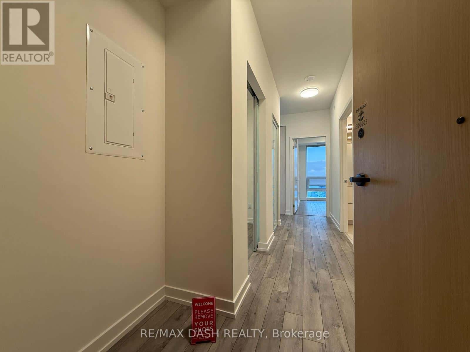 Toronto (Church-Yonge Corridor) — Toronto (Church-Yonge Corridor) - Photo 5 of 31