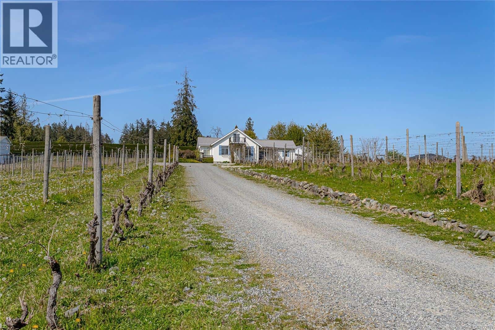 6798 Norcross Rd — Duncan, British Columbia - Photo 4 of 75