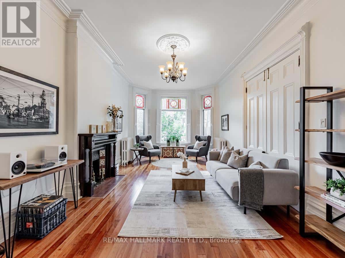 50 ROSE AVENUE — Toronto (Cabbagetown-South St. James Town), Ontario - Photo 3 of 37