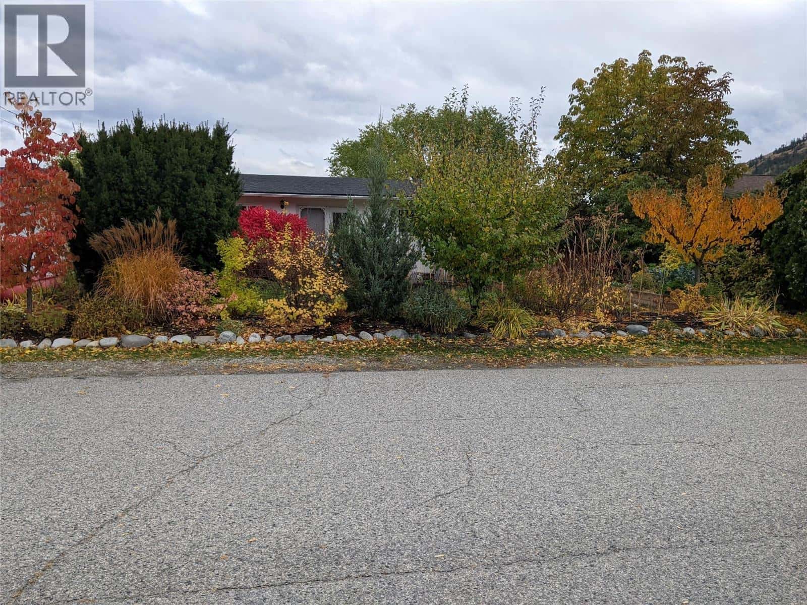 13031 Steven Avenue — Summerland, British Columbia - Photo 2 of 60