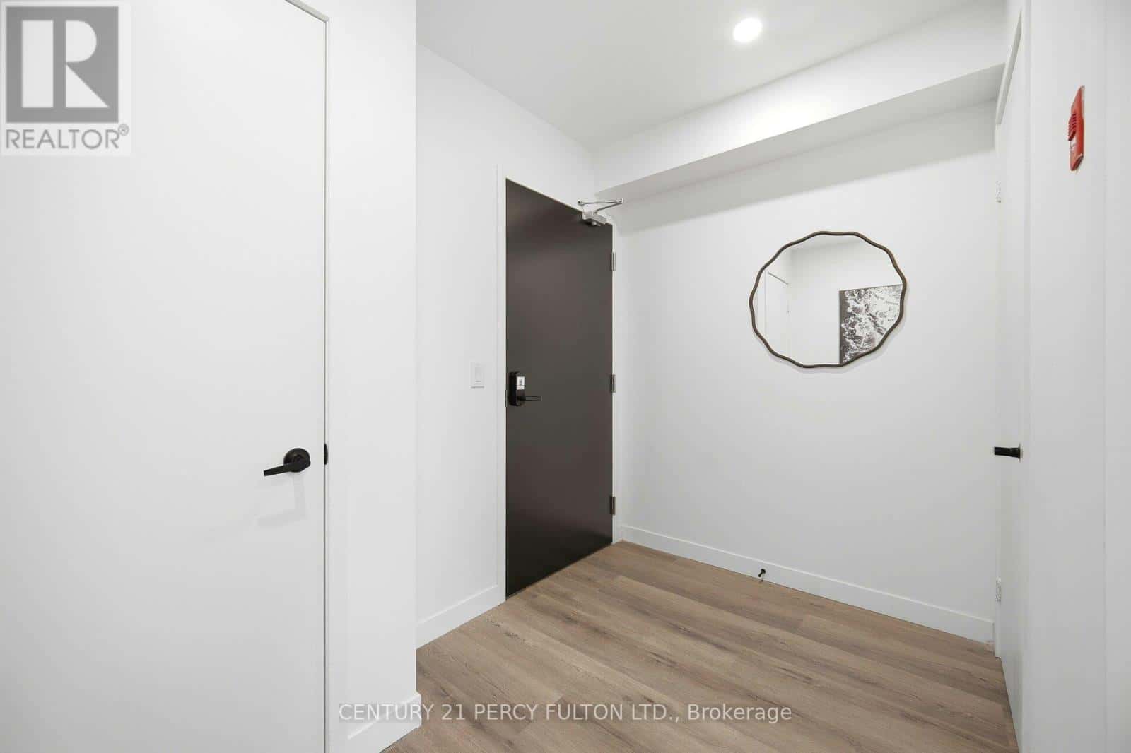 203 - 61 ORCHARD PARK DRIVE — Toronto (West Hill), Ontario - Photo 5 of 35