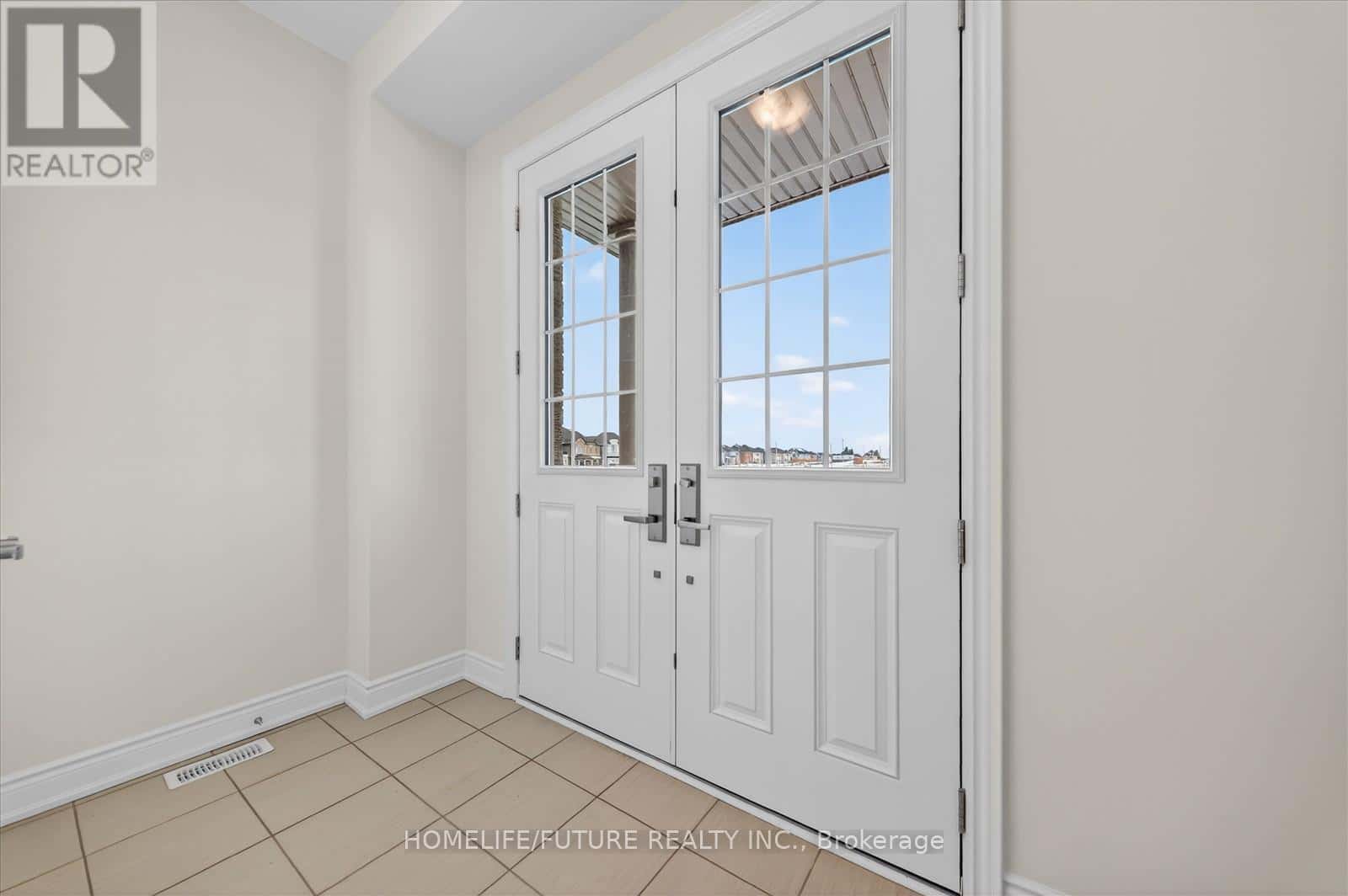 2271 RUDELL ROAD — Clarington (Newcastle), Ontario - Photo 5 of 39