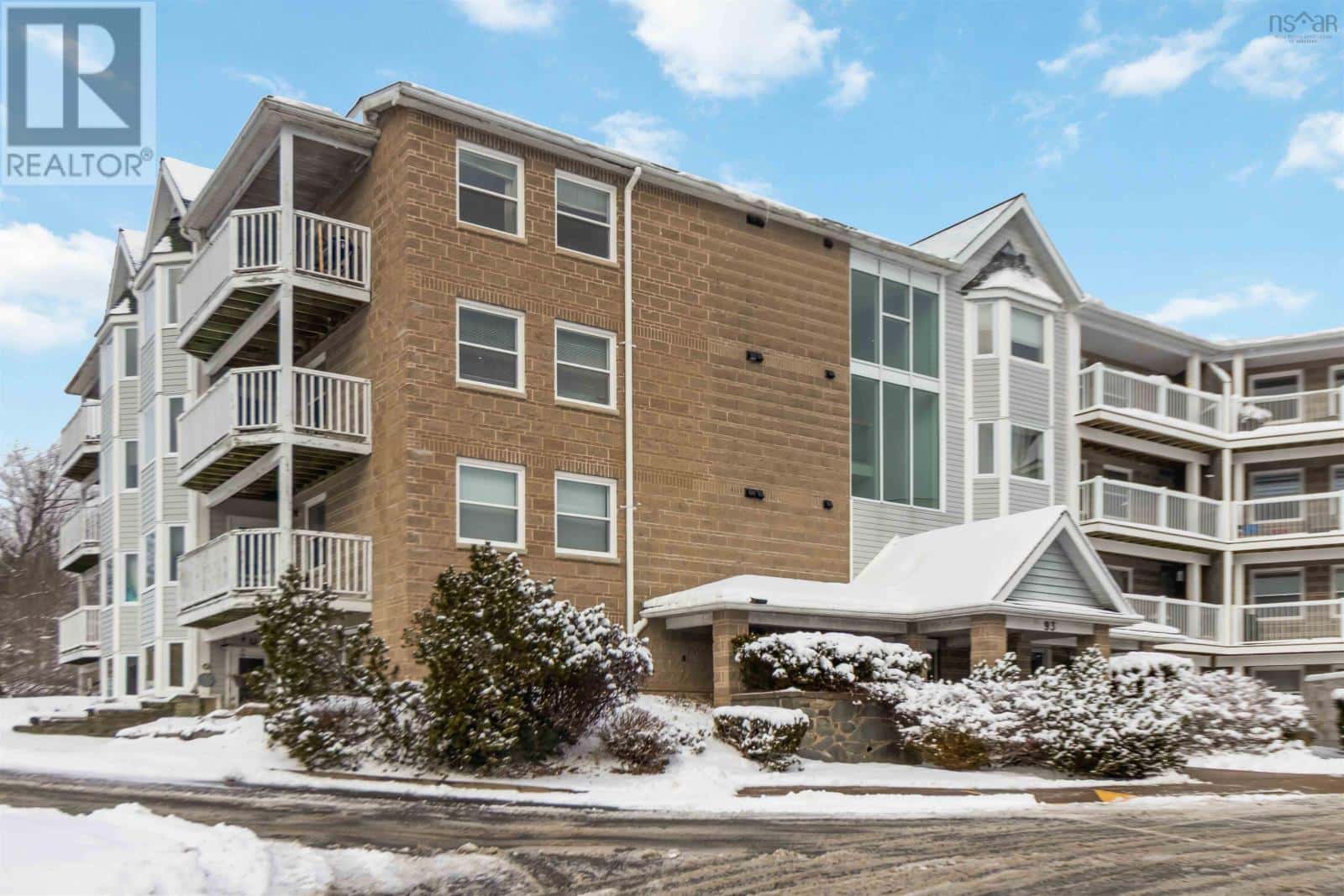 Halifax — Halifax - Photo 3 of 41