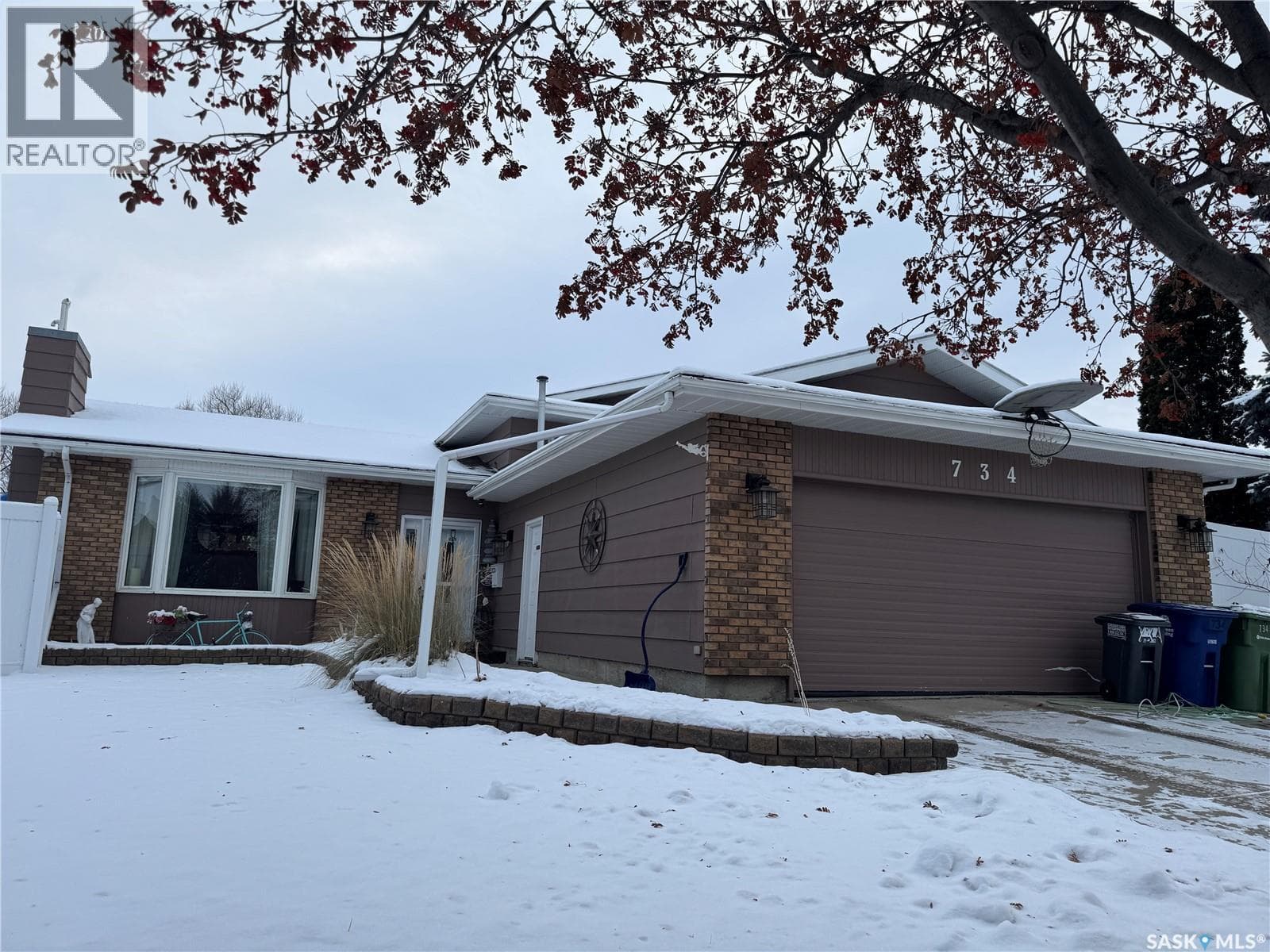 734 Wollaston COURT — Saskatoon, Saskatchewan - Main photo