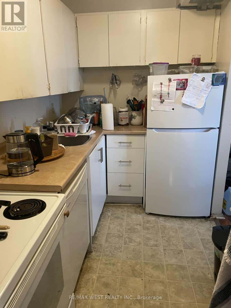 506 - 15 ALBRIGHT ROAD — Hamilton (Vincent), Ontario - Photo 2 of 17