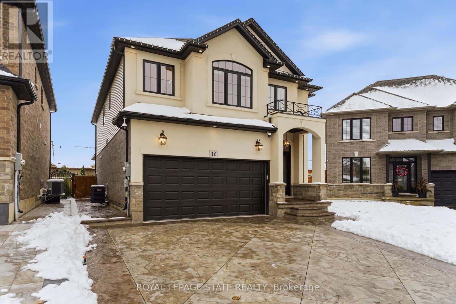 16 FESTIVAL WAY — Hamilton (Binbrook), Ontario - Photo 3 of 50