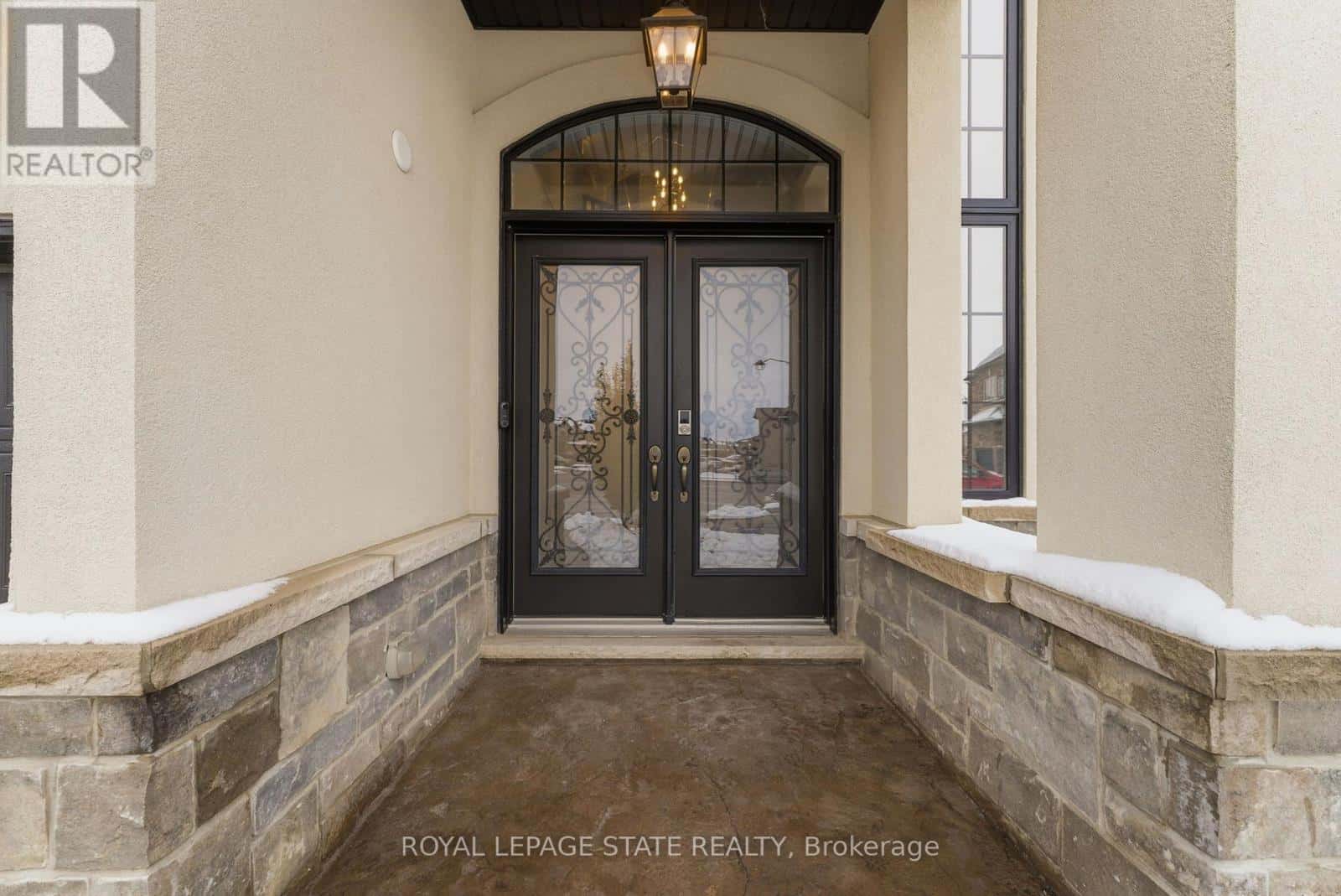 16 FESTIVAL WAY — Hamilton (Binbrook), Ontario - Photo 4 of 50