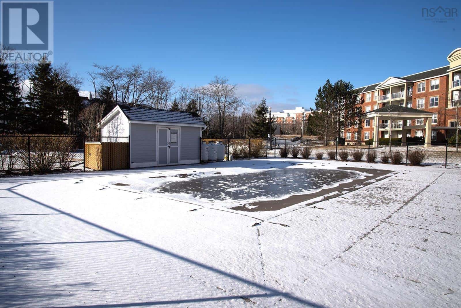 108 52 Whitehall Crescent — Cole Harbour, Nova Scotia - Photo 4 of 21