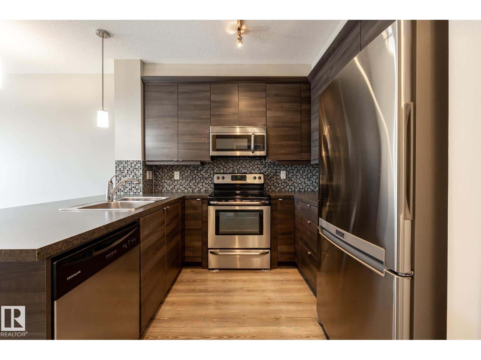 #203 2590 ANDERSON WY SW — Edmonton, Alberta - Photo 3 of 46