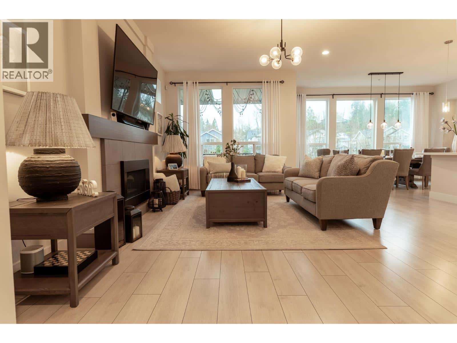 23855 103A — Maple Ridge, British Columbia - Photo 5 of 39