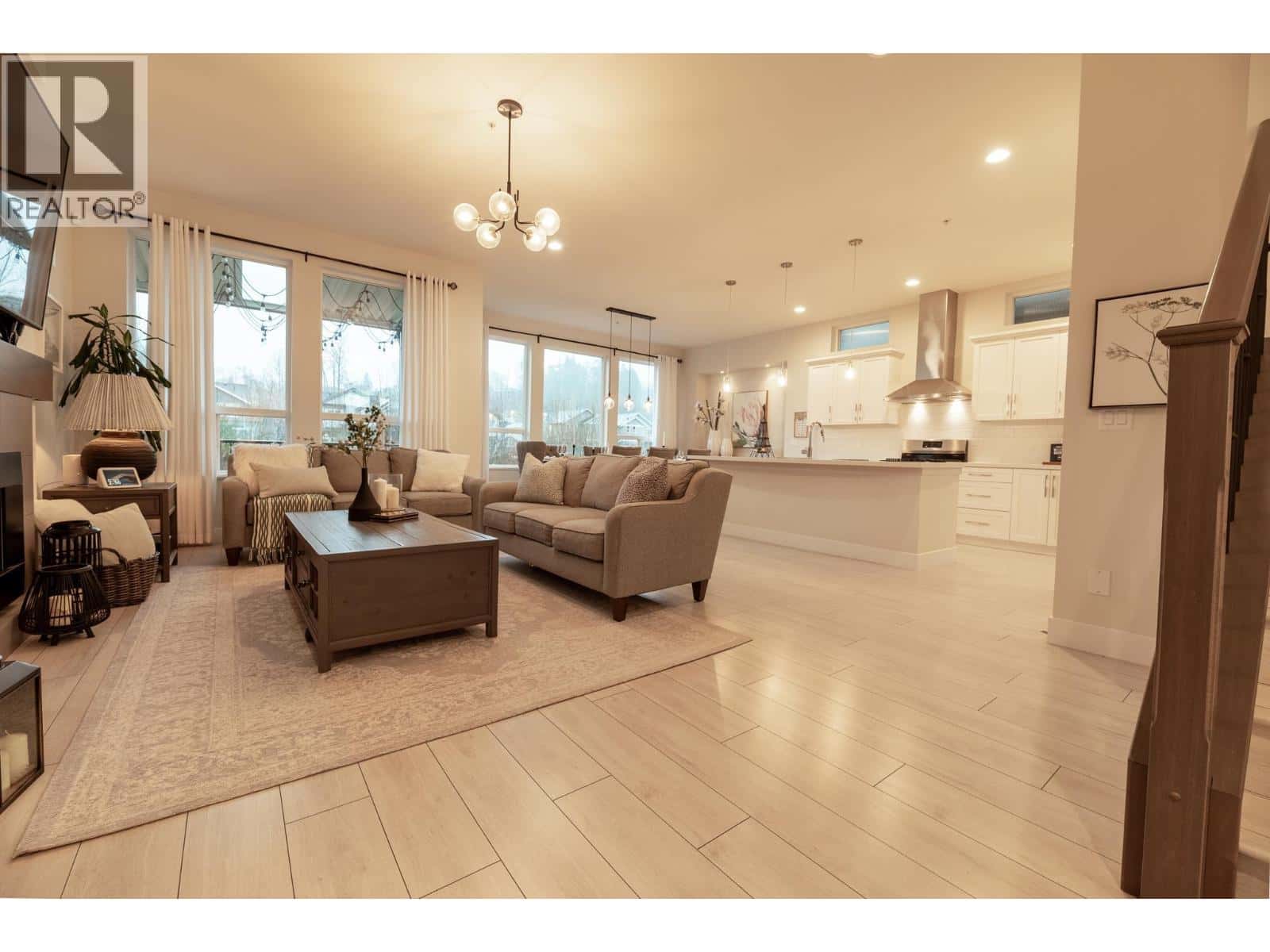 23855 103A — Maple Ridge, British Columbia - Photo 4 of 39