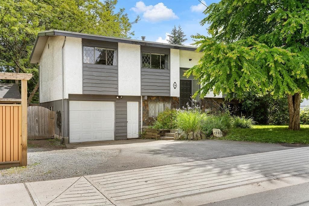 7768 WREN STREET — Mission, British Columbia - Main photo