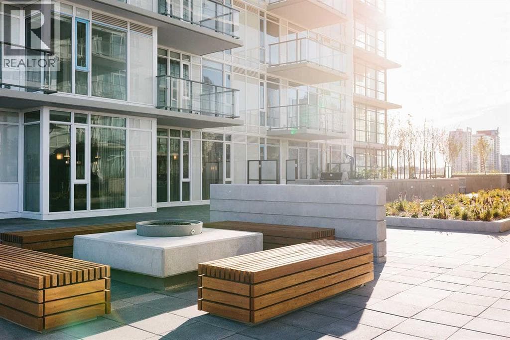 Calgary — Calgary - Main photo