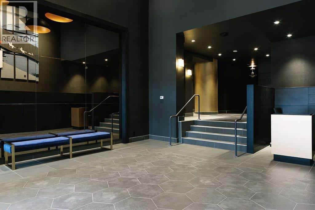 Calgary — Calgary - Photo 2 of 29