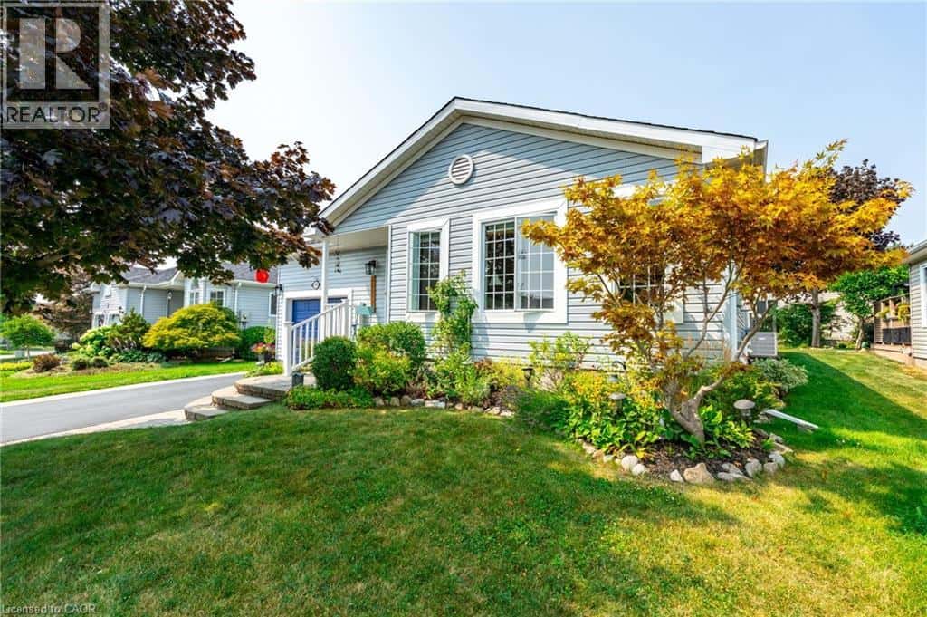 136 GLENARIFF Drive — Hamilton, Ontario - Photo 3 of 50