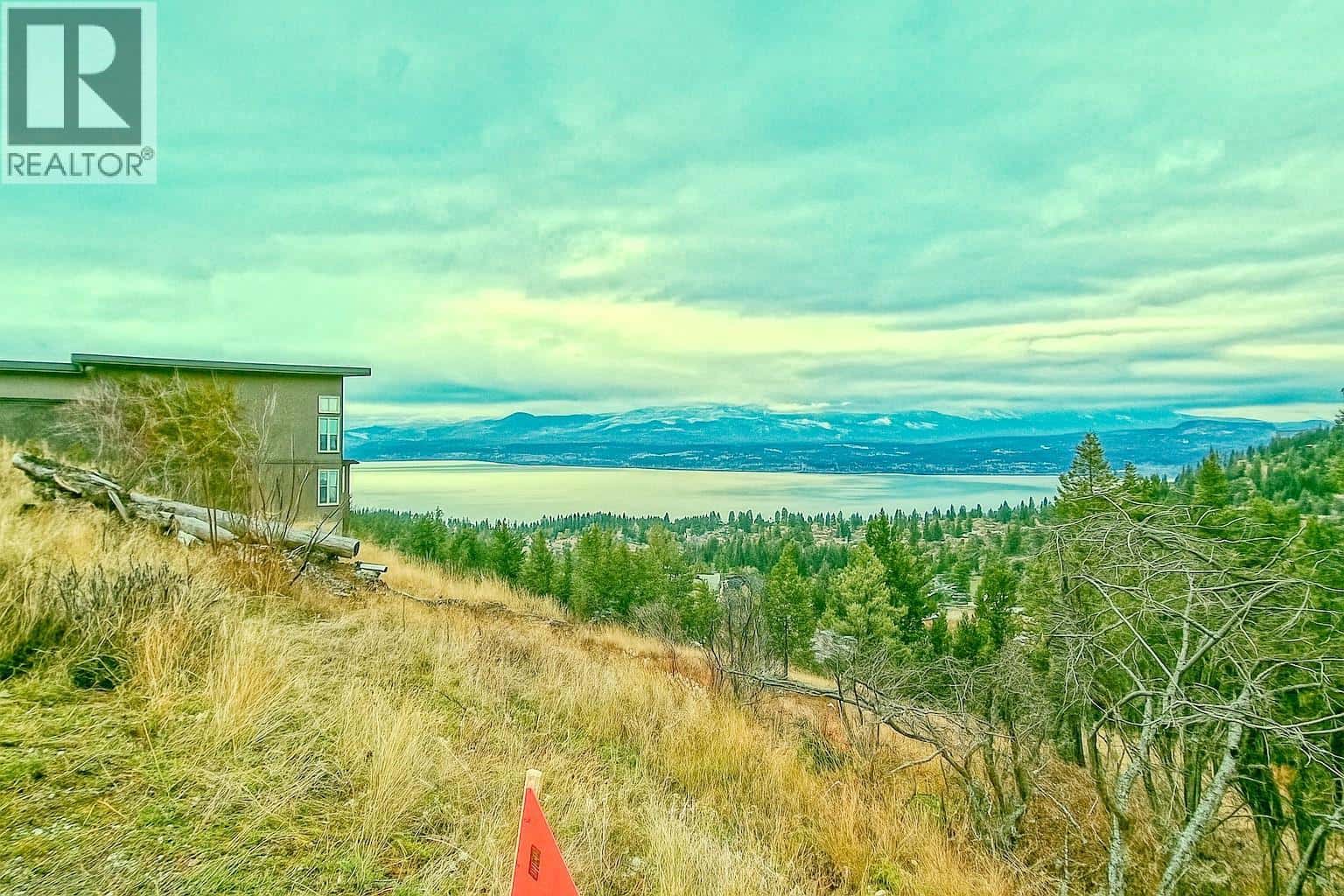 10751 Westshore Road — Vernon, British Columbia - Photo 4 of 14