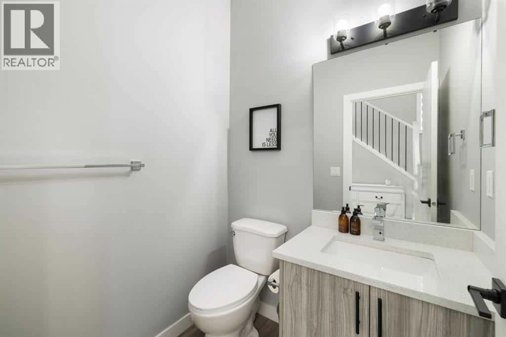 628 Edgefield Street — Strathmore, Alberta - Photo 5 of 42