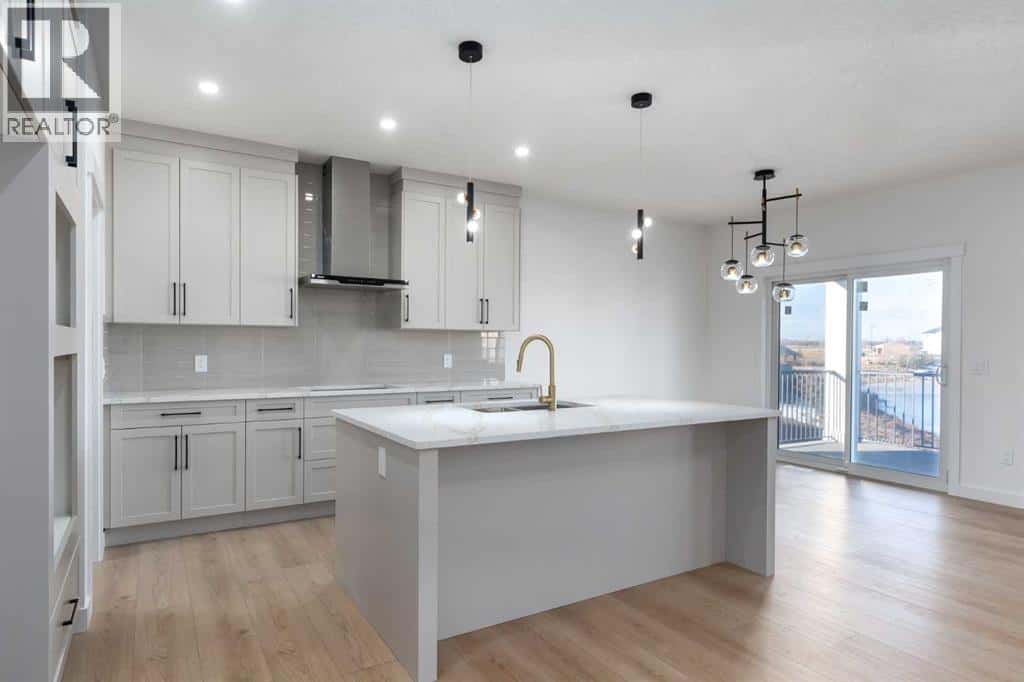 High River — High River - Photo 4 of 48