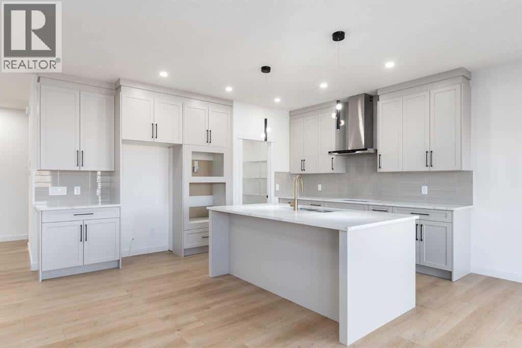 High River — High River - Photo 5 of 48